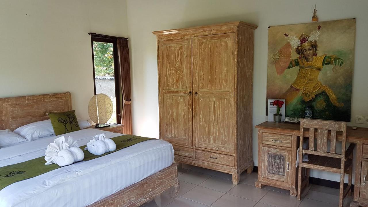 Taman Dewi Sri Villa Et Bungalow Пемутеран Экстерьер фото