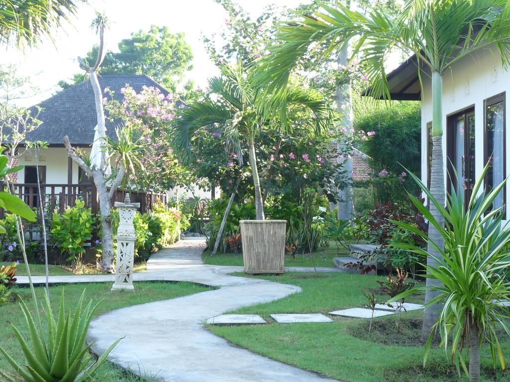 Taman Dewi Sri Villa Et Bungalow Пемутеран Экстерьер фото