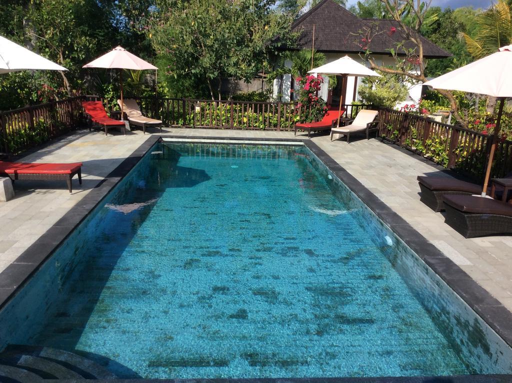 Taman Dewi Sri Villa Et Bungalow Пемутеран Экстерьер фото