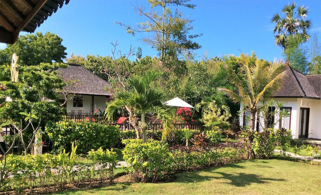 Taman Dewi Sri Villa Et Bungalow Пемутеран Экстерьер фото