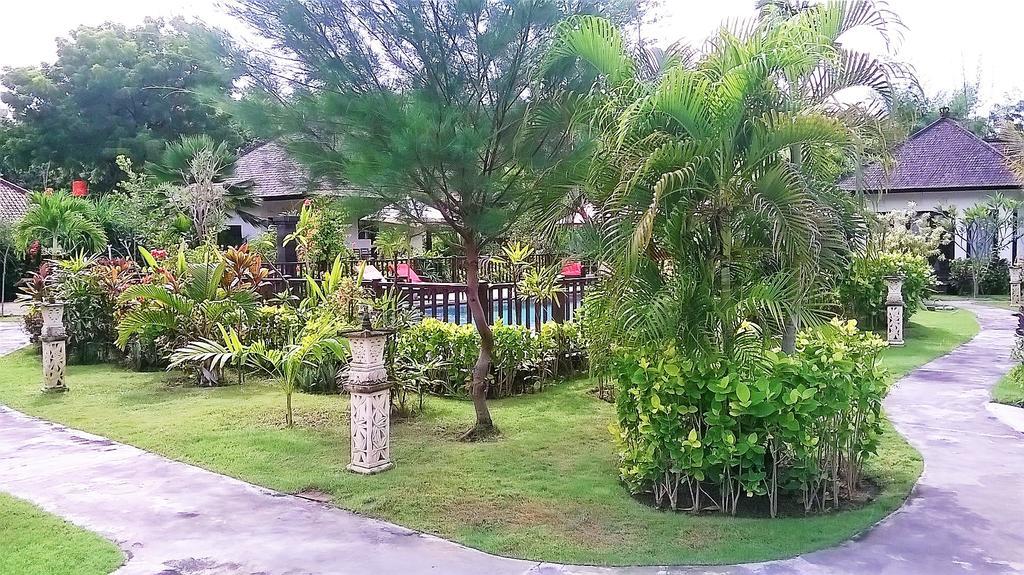 Taman Dewi Sri Villa Et Bungalow Пемутеран Экстерьер фото