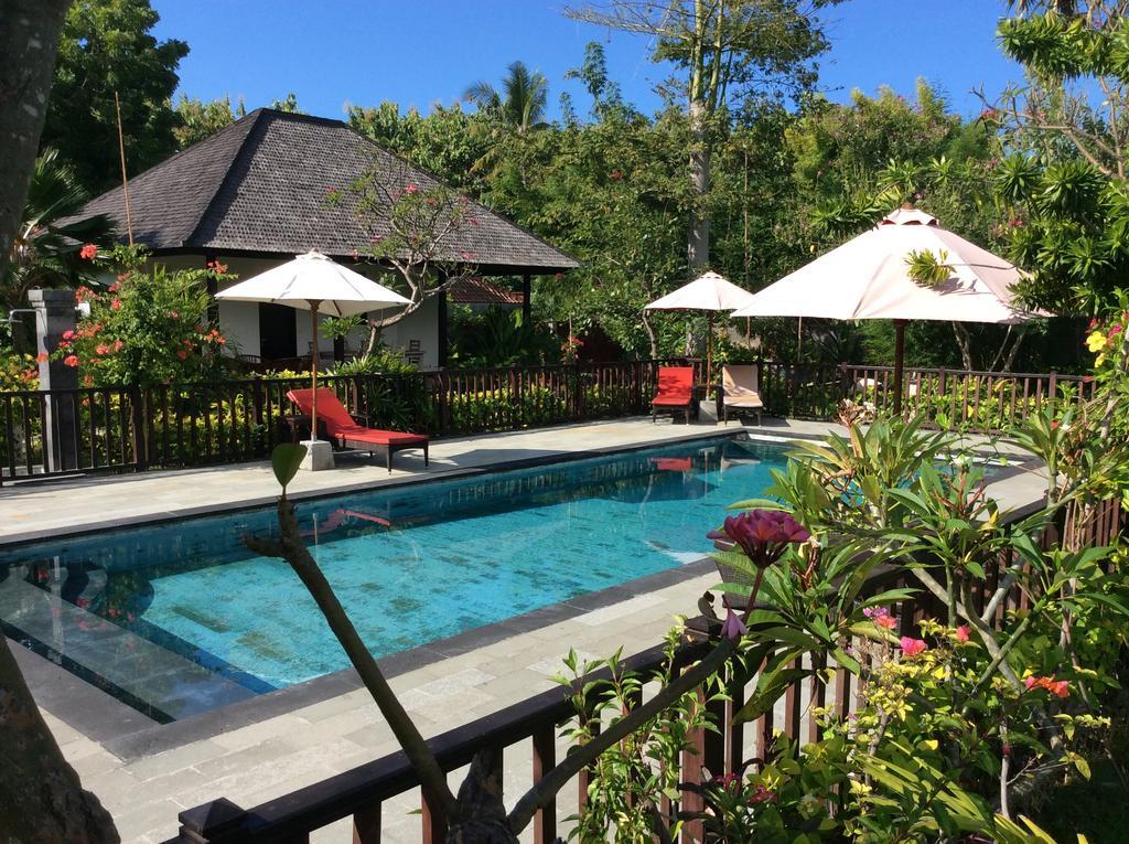 Taman Dewi Sri Villa Et Bungalow Пемутеран Экстерьер фото