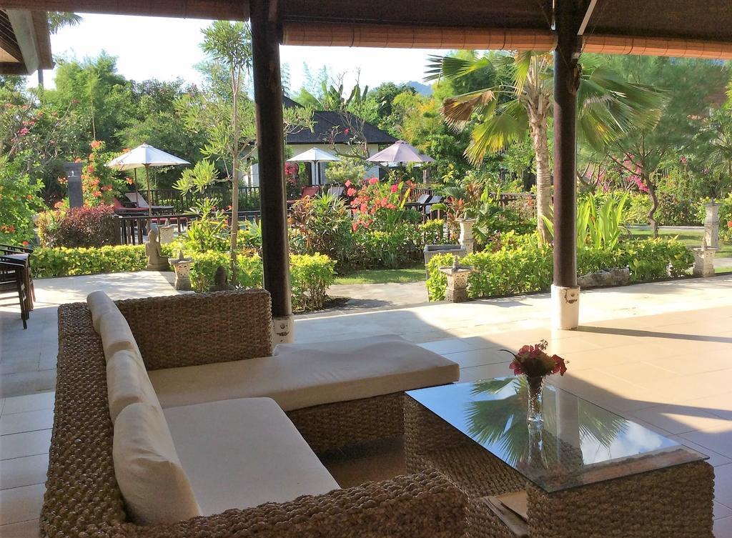 Taman Dewi Sri Villa Et Bungalow Пемутеран Экстерьер фото