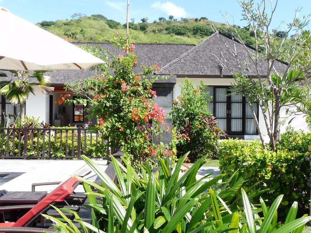 Taman Dewi Sri Villa Et Bungalow Пемутеран Экстерьер фото
